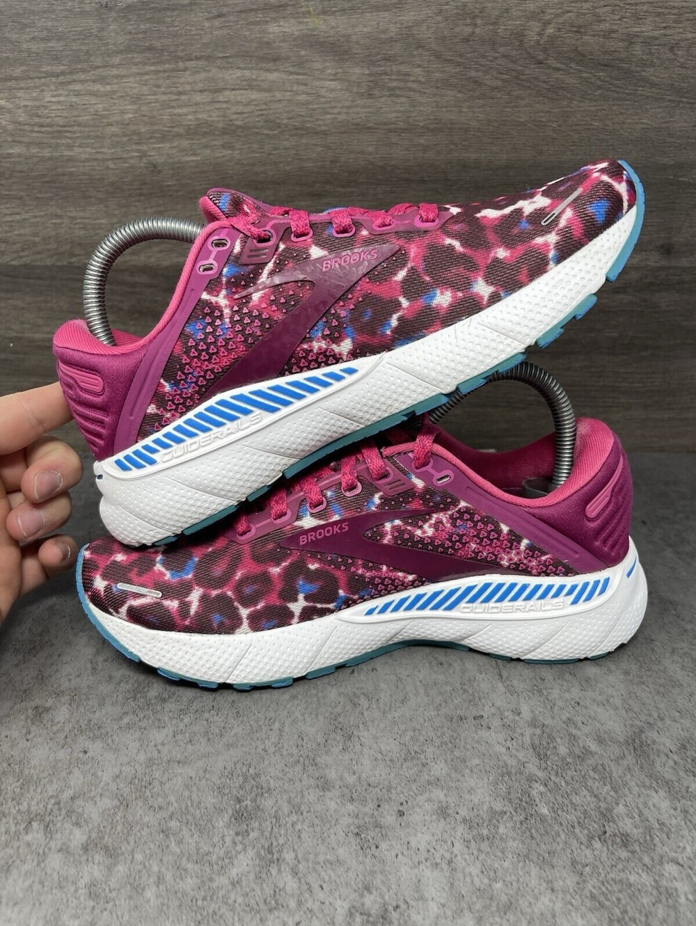 Brooks Adrenaline GTS 22 Magenta Leopard Womens Size 7.5 Stability Running Shoes - Picture 6 of 10